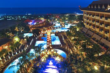 Royal Dragon Hotel � All Inclusive