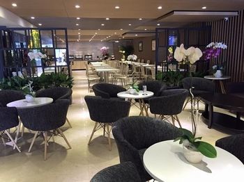 Avanti Hotel