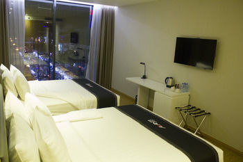 Avanti Hotel