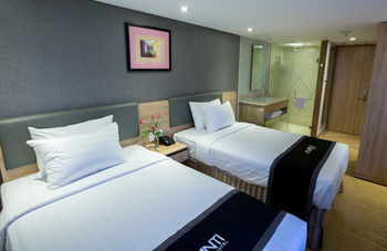 Avanti Hotel