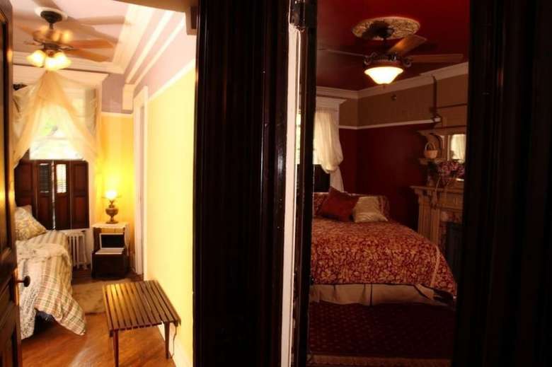 Sankofa Aban Bed And Breakfast