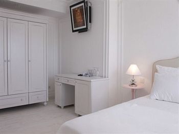 Vintage Hotel