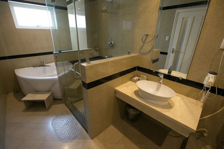 King Star Hotel Thai Van Lung