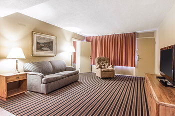 Hotel Econo Lodge Inn & Suites