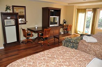 Bed & Breakfast Ocean Inn And Suites