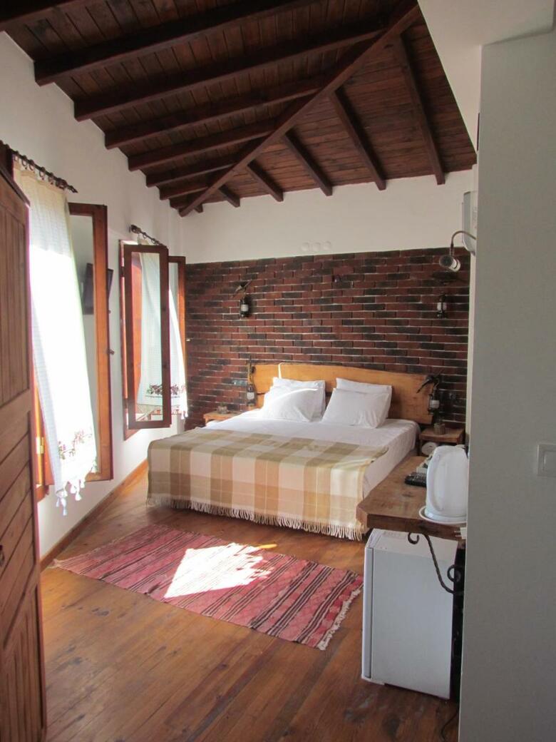 Hotel Amazon Petite Palace