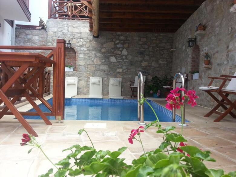 Hotel Amazon Petite Palace