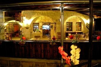 Cave Art Hotel
