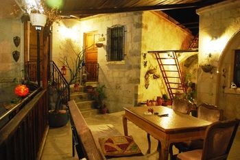 Cave Art Hotel