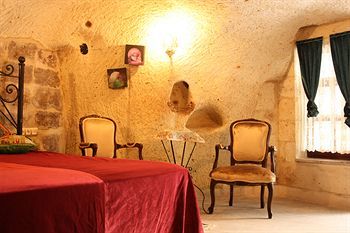 Cave Art Hotel