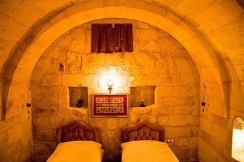 Cave Art Hotel