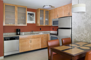 Hotel Residence Inn Lansing West