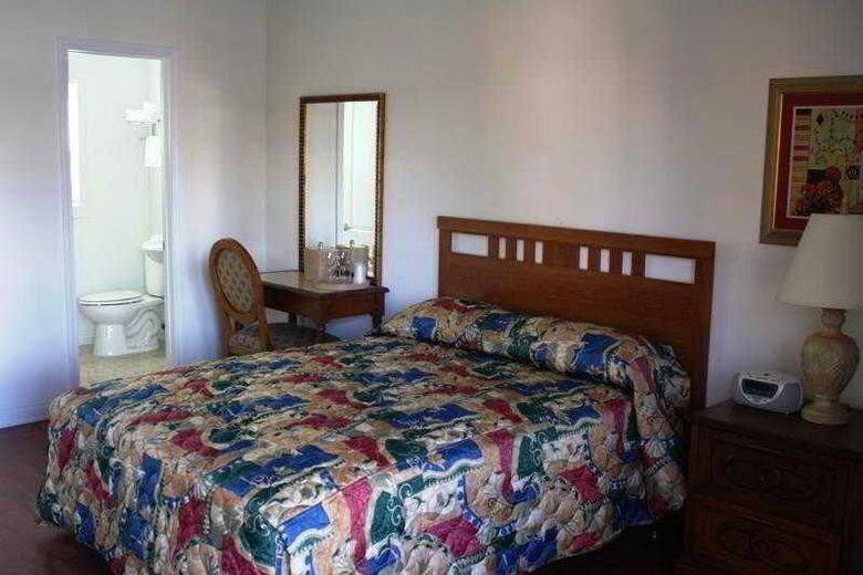 Hotel Americas Best Value Inn