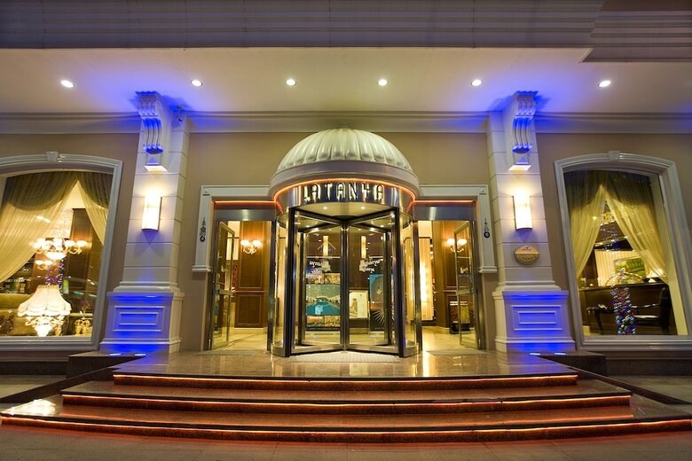 Latanya Palm & Spa Hotel