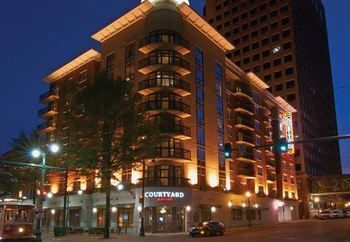 Hotel Courtyard By Marriott Downtown Memphis