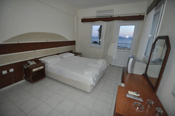 Ado Beach Hotel - All Inclusive