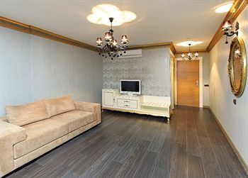 Hotel Camelot Boutique & Beach