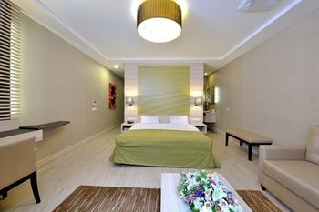 Hotel Sianji Well-being Resort