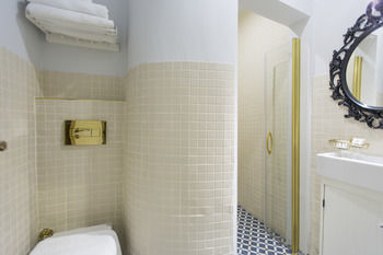 Araf Hotel