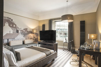 Hotel Twelve Picardy Place