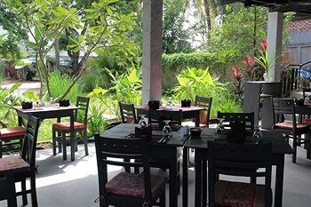 Ashia Hotel & Lounge