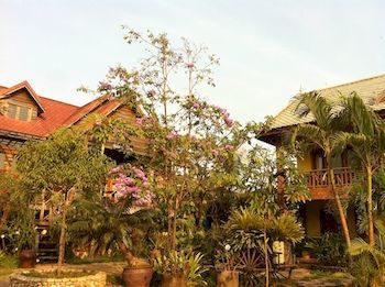 Hotel Natural Bungalows Restaurant And Bar
