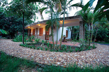 Hotel Natural Bungalows Restaurant And Bar