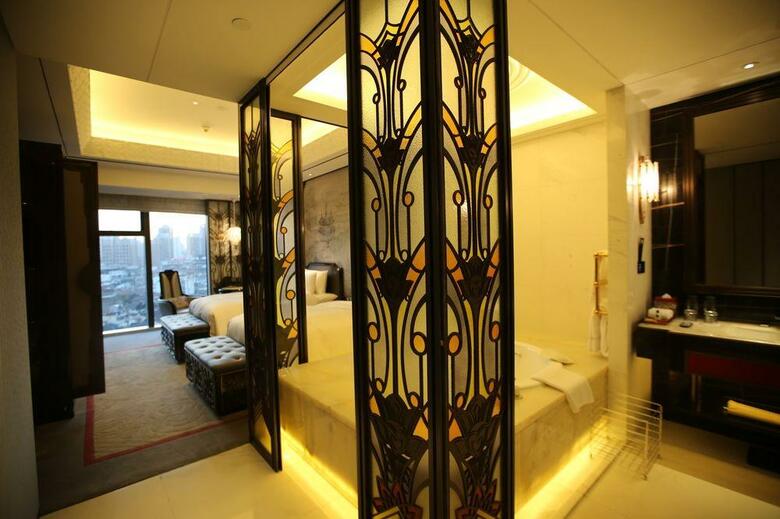 Hotel Wanda Reign On The Bund