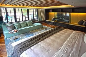 Hotel Seclusive Life Aristo Mansion