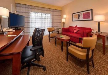 Hotel Courtyard By Marriott Raleigh Midtown