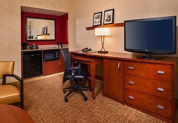 Hotel Courtyard By Marriott Raleigh Midtown