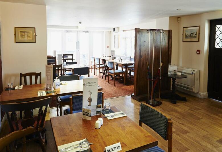 Hostal Marsham Arms Coaching Inn