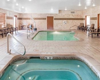 Hotel Comfort Suites