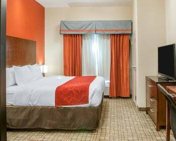 Hotel Comfort Suites