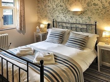 Hostal The Hand At Llanarmon