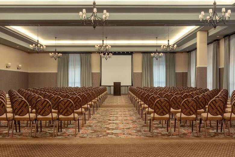 Hotel Embassy Suites Savannah