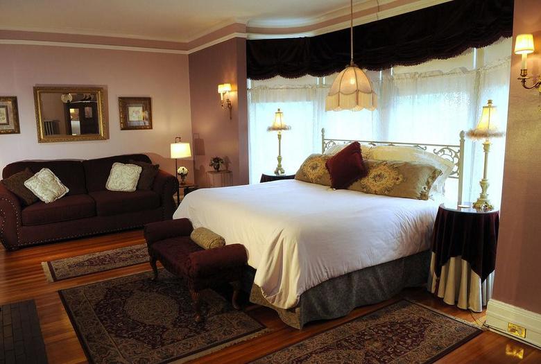 Oliver Inn Bed And Breakfast