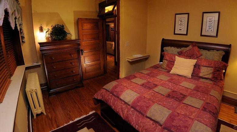 Oliver Inn Bed And Breakfast