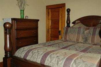Oliver Inn Bed And Breakfast