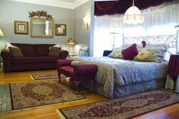Oliver Inn Bed And Breakfast