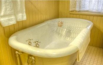 Oliver Inn Bed And Breakfast