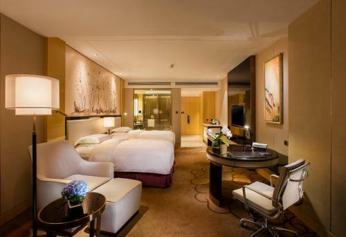 Hotel Hilton Wuhan Riverside