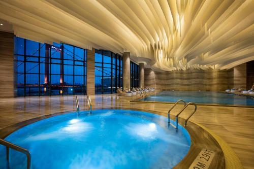 Hotel Hilton Wuhan Riverside