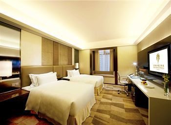 Hotel Royal Suites & Tower