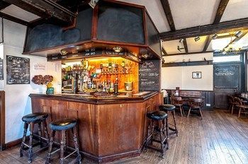 Hostal Sheaf Of Arrows