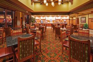 Holiday Inn Express Hotel & Suites Springfield