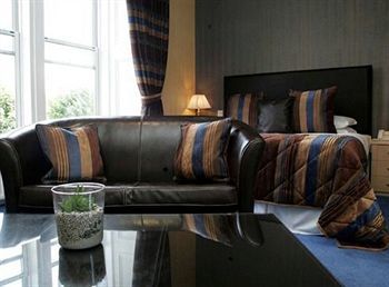 Hostal Carrick Lodge Hotel