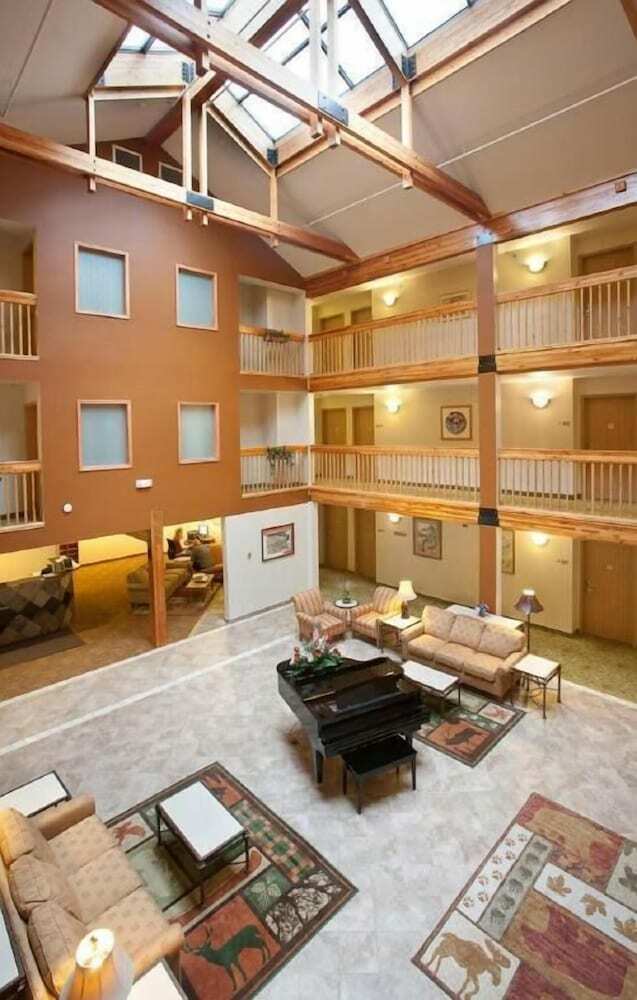 Best Western Plus Edgewater Hotel