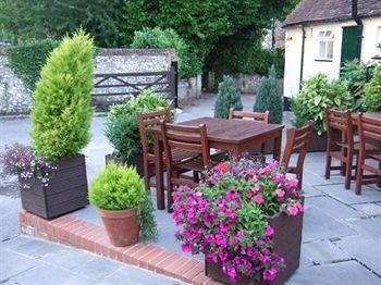 Hostal Ye Olde George Inn