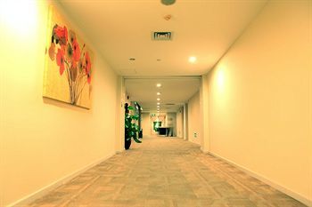 Baiyun City Hotel